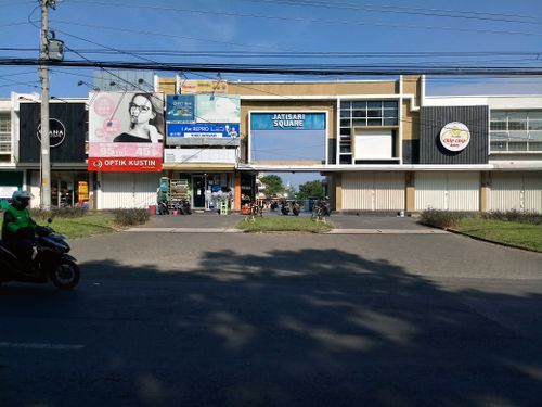 foto gerbang perumahan BSB City Ruko Jatisari Square