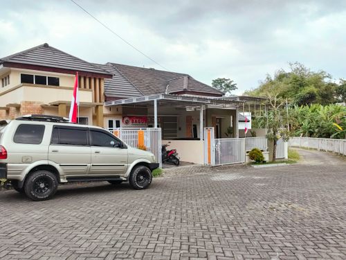 foto posisi tengah perumahan Grand Sentul Residence