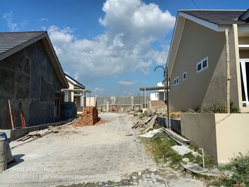 foto posisi tengah perumahan Bukit Royal Kencana 2