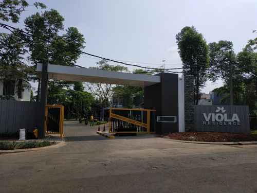 foto gerbang perumahan GRAHA RAYA VIOLA