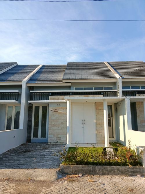 foto tampak rumah tipe 49/90 perumahan Maharaja Residence