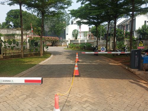 foto posisi tengah perumahan SERPONG JAYA THE TERRACE