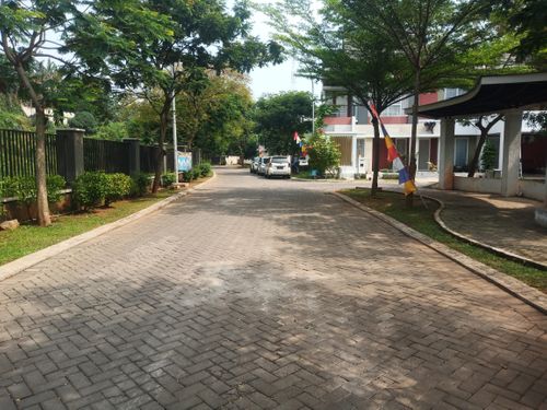 foto posisi tengah perumahan SERPONG JAYA THE VIEW