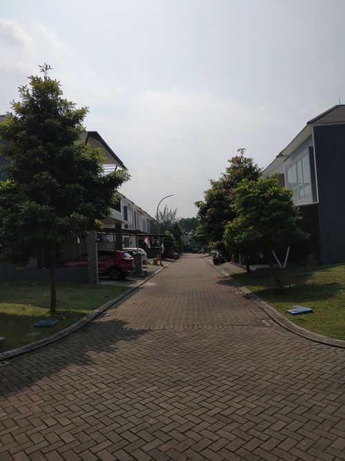 foto posisi tengah perumahan GRAHA RAYA FORTUNE TERRACE