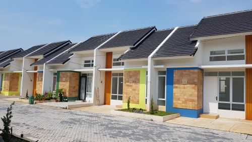 foto tampak rumah tipe GREEN perumahan ARYANA KARAWACI 1