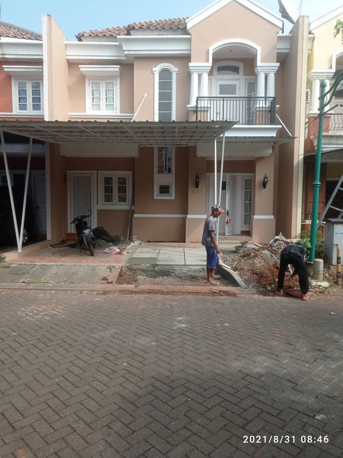 foto contoh rumah perumahan RAFFLES HILLS DEPOK
