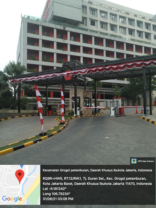 foto gerbang perumahan TAMAN ANGGREK RESIDENCES