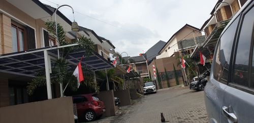 foto posisi tengah perumahan PINEWOOD TERRACE