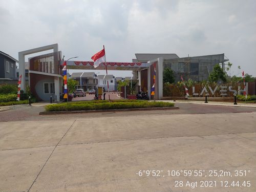 foto gerbang perumahan SA5.16-01 CLUSTER LAVESH KHI