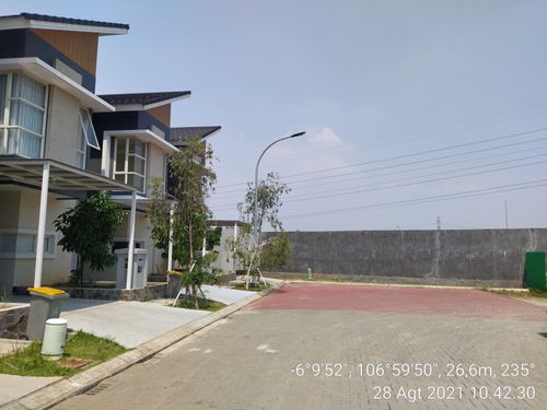 foto posisi tengah perumahan CLUSTER LAVESH KHI