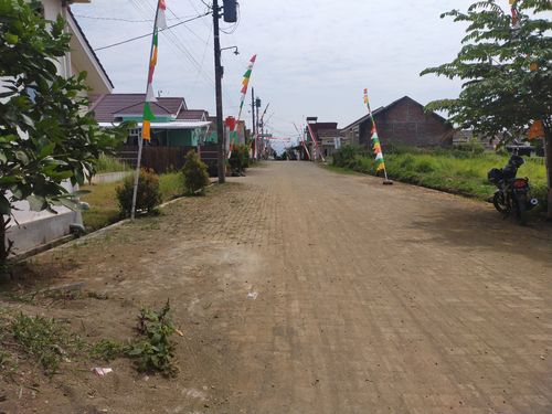 foto posisi tengah perumahan GRIYA SATRIA BUKIT PERMATA TAHAP II