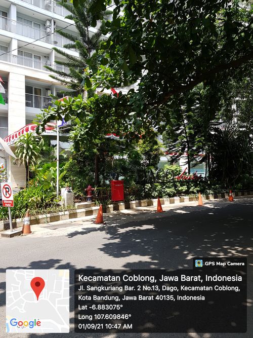 foto gerbang perumahan Dago Suites Apartment 2