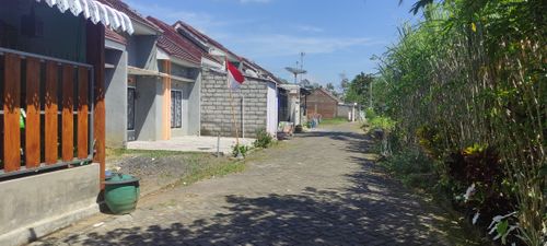 foto posisi tengah perumahan TUREN INDAH REGENCY 5 BLOK A & B