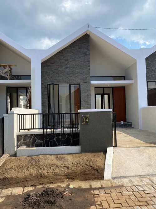 foto tampak rumah tipe 39/90 (AC 14) perumahan Greenland at Tidar