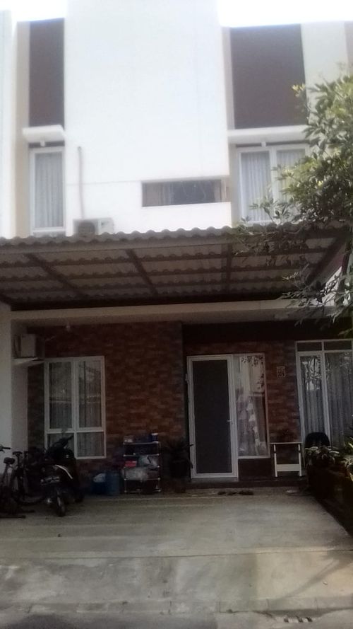 foto tampak rumah tipe GRANDE (DE/03) perumahan Metland Cileungsi Sektor 4