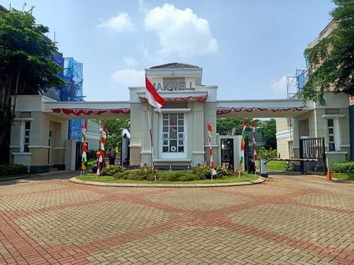 foto gerbang perumahan Cluster Maxwell