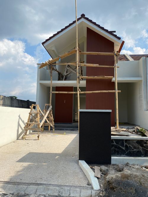 foto tampak rumah tipe 42/72 (O5) perumahan Greenland at Tidar