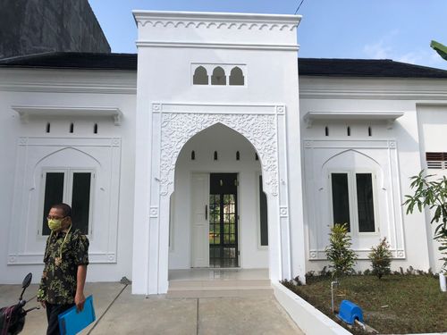 foto tampak rumah tipe A perumahan SAPPHIRE MADINA