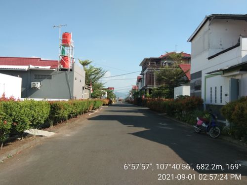 foto posisi tengah perumahan DERWATI MAS