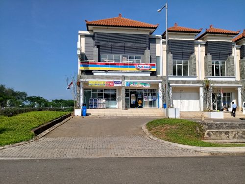 foto gerbang perumahan BSB City Ruko Beranda Galeria