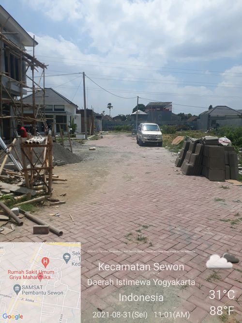 foto gerbang perumahan TAMAN LAVENDER PARANGTRITIS