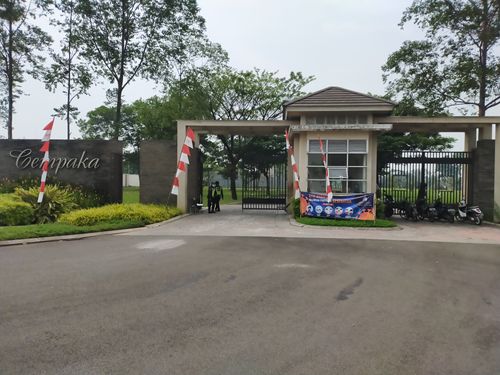 foto gerbang perumahan CLUSTER CEMPAKA,SUVARNA PADI.