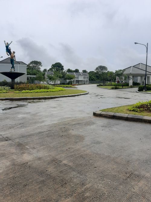foto posisi tengah perumahan AEROWALK, CITRAGARDEN ANEKA