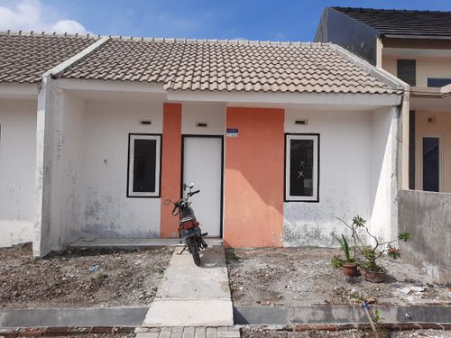 foto tampak rumah tipe RST perumahan Perumahan Sumberejo Asri