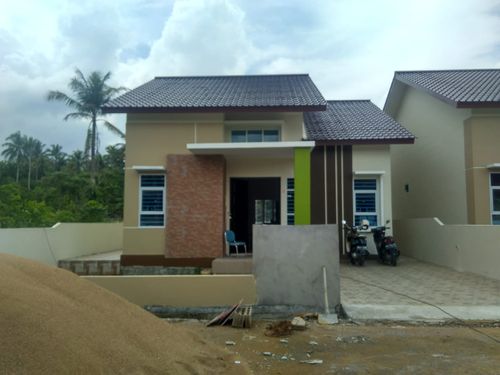 foto tampak rumah tipe 90 perumahan GADING BEVERLY