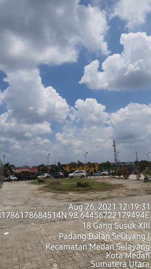 foto posisi tengah perumahan Skyview Setiabudi
