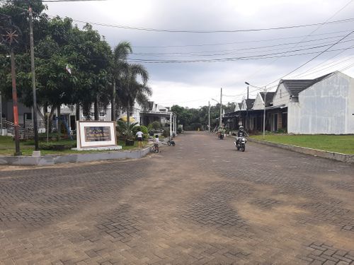 foto posisi tengah perumahan SAPPHIRE VILLAGE 2