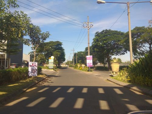 foto posisi tengah perumahan GRAND DELTA SARI