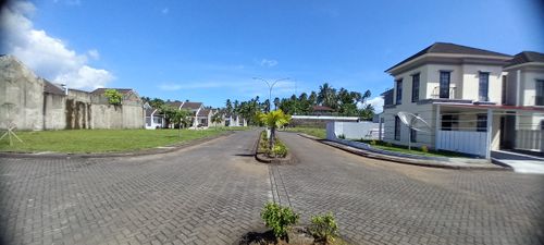 foto posisi tengah perumahan Casa De Viola