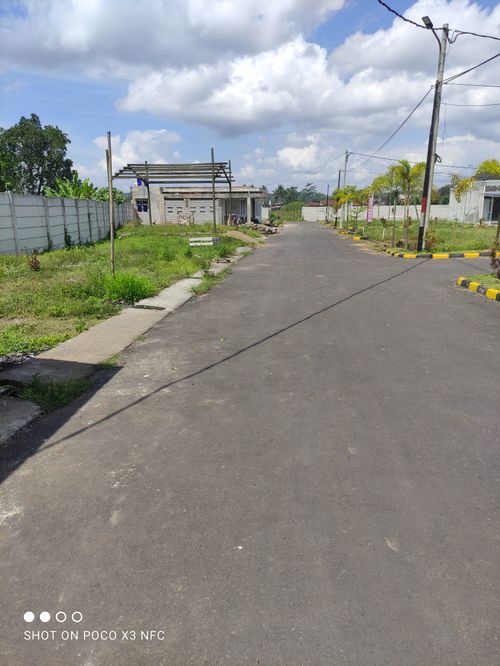 foto posisi tengah perumahan Tamansari residence