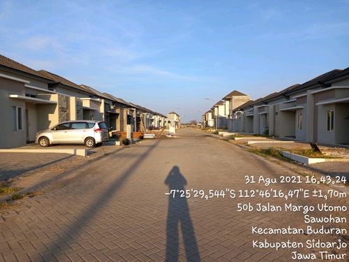 foto posisi tengah perumahan Newtown Park