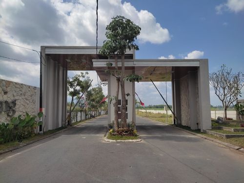 foto gerbang perumahan GRAND PERMATA AJUNG 2
