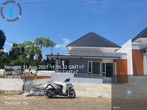 foto tampak rumah tipe 68 perumahan BSB village Aurora Spring Boulevard