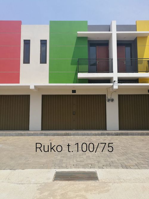 foto tampak rumah tipe RUKO perumahan PURI MELIA ASRI