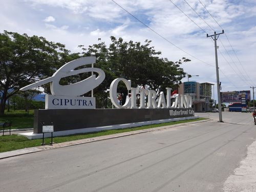 foto gerbang perumahan CitraLand Palu