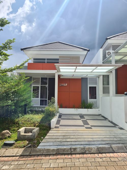 foto tampak rumah tipe 50 perumahan Tamansari Metropolitan Manado