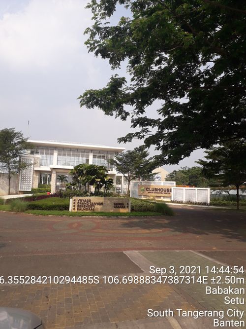 foto posisi tengah perumahan PARADISE SERPONG CITY BLOK J