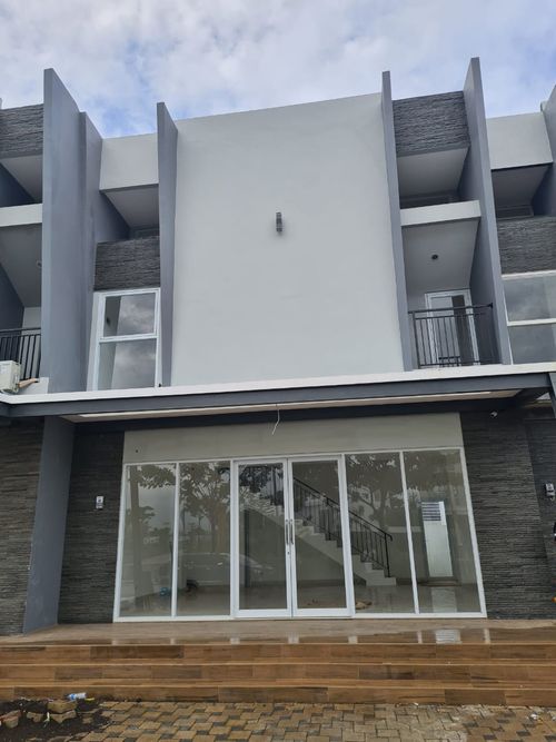 foto tampak rumah tipe Ruko perumahan Tamansari Metropolitan Manado