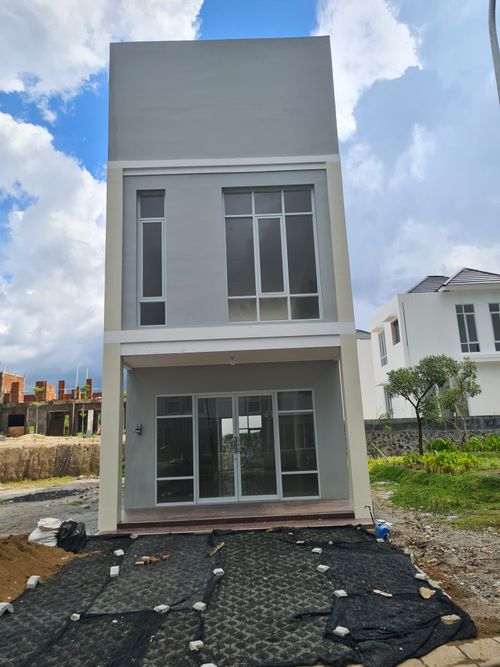 foto tampak rumah tipe Ruko II perumahan Tamansari Metropolitan Manado
