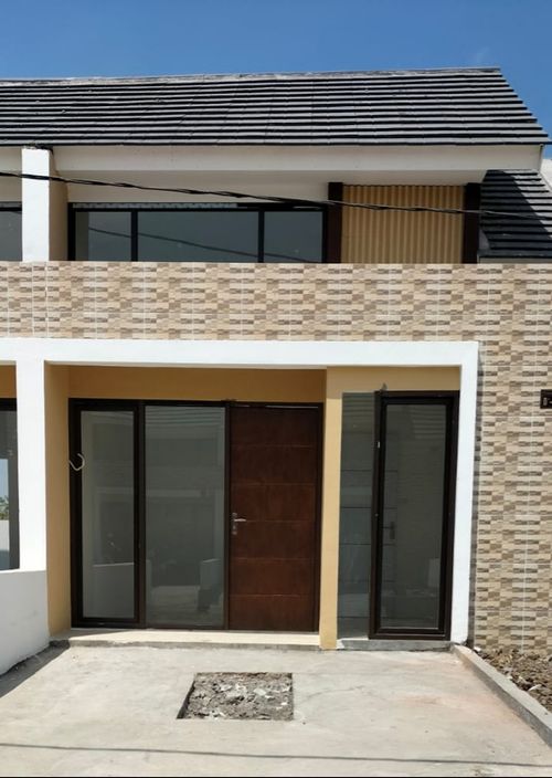 foto tampak rumah tipe 30 perumahan The Queen Residence