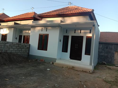 foto tampak rumah tipe 30 perumahan Puri Kerobokan Sejahtera