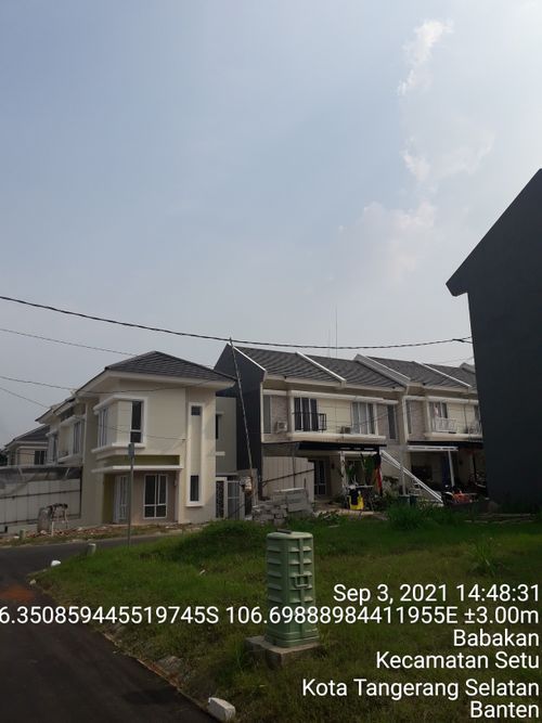foto posisi tengah perumahan PARADISE SERPONG CITY BLOK P