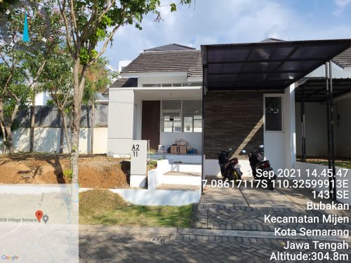 foto tampak rumah tipe Amarilis perumahan BSB Village Aurora Terrace
