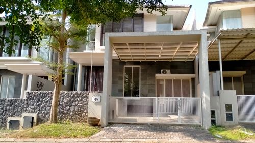 foto tampak rumah tipe Ixora Valley 35 perumahan The Araya