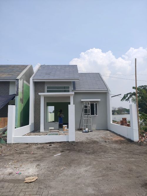 foto tampak rumah tipe 38 perumahan ROYAL PARK JUANDA