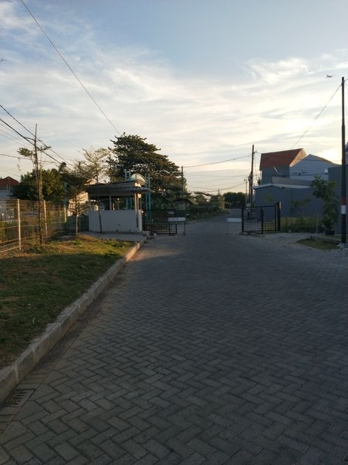 foto gerbang perumahan TAMAN PONDOK LEGI 5